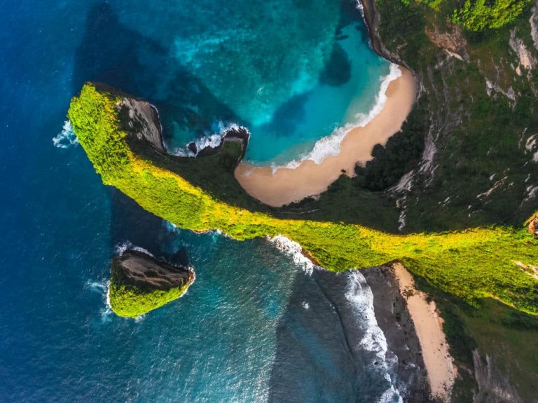 Kelingking beach Nusa Penida from above